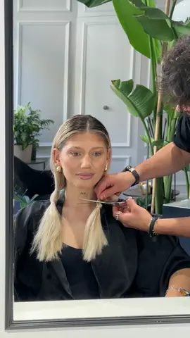 And would you have the courage? 💇🏻‍♀️ #haircut #bob #ponytail #cut #hair #trend #tiktok #beautiful #girl