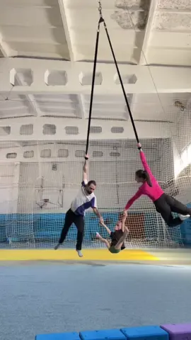 #circusfamily #aerialist #circus 