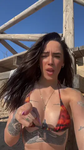 Playa en abril 🥰🥰 #playa #playita #parati #viralvideo #viraltiktok #andalucia🇳🇬 