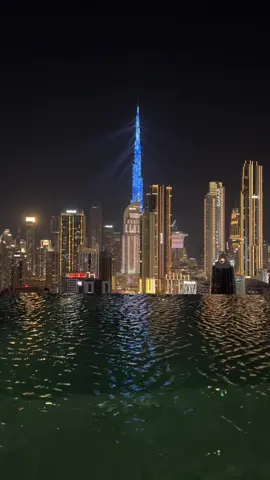 Midnight swim with this view 🥺 Who are you inviting..?  #skyview #skyviewsdubai #night #vibes 