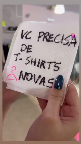 Estava limpando o espelho e olha o que apareceu 😱🥰  VOCÊ PRECISA DE T SHIRTS NOVAS…  Temos no tecido algodão e na malha 😉  Do P ao G2  Vem ser Bella Fashion você também 💖  #reels #reelsinstagram #reelsbrasil #reelsmoda #tshirt #tshirtfeminina #trending #reelsviral #modafeminina #modinha #look #lookdodia #bellafashionindianopolis 