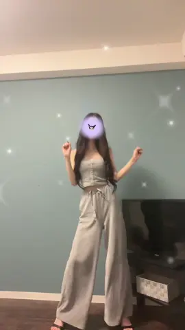 手コ筋疲れてるのにこの曲で30テイク目ぐらいして更に疲れた笑 明日も頑張りすぎない程度に頑張ろ〜 #風の嬢#風嬢#夜職女子#夜職系女子#同業者さんと繋がりたい#アスカノ#明日私は誰かのカノジョ