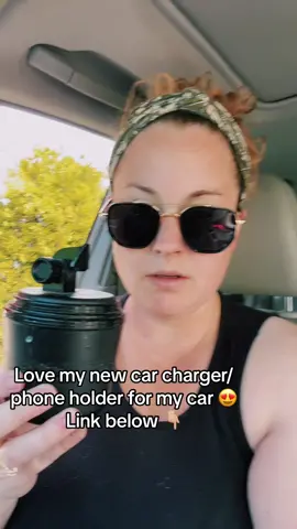 #carphoneholder #carphonecharger #MomsofTikTok #momcontentcreator #viral #trending #foryoupage❤️❤️ #foryou #WomenOfTikTok #tiktokshopping #productsthatwork 