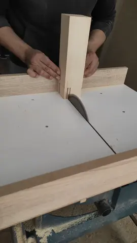 #carpenter #woodworking #wood #mdf #tools #woodwork #اصنعها_بنفسك #نجارة_الخشب #machine #mdf 