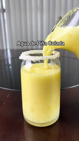 Agua de Piña Colada #porquetevas #gabitoballesteros #victorcibrian #piñacolada #aguafresca #piña #agua #recetas #fanyentucocina 
