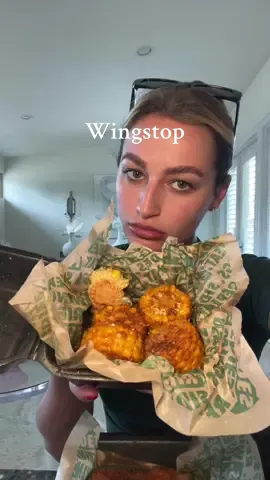 HAHA imagine eating @Wingstop corn on a first date😂 #wingstopmukbang 