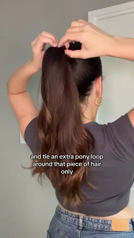 Thin hair ponytail hack! How to pull off the most perky ponytail! #ponytailtutorial #thinhairhacks #thinhairhairstyle #ponytailhack 