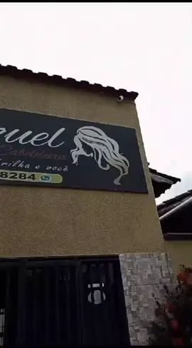 plotagem da porta! 💕 #design #comunicaçãovisual #adesivação 