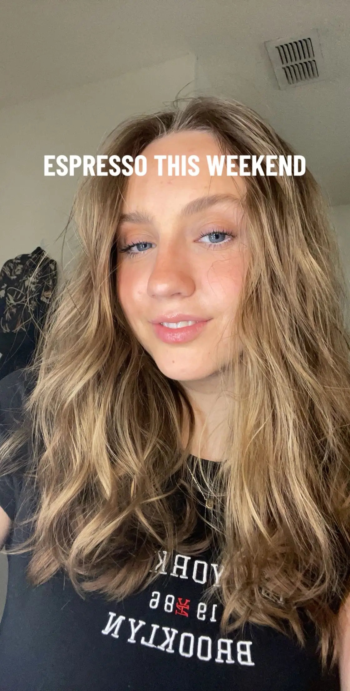 Quite the week we are having… literally switch it up like nintendo 🤠 #espresso #sabrinacarpenter #taylorswift #ttpd #depresso #albumdrop #sabrinaandtaylor #music 