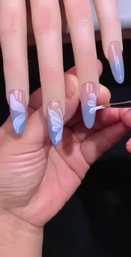 Bộ cọ vẽ móng nail , sét cọ 9 cây , kết hợp với gel vẽ đen trắng nail , cùng bột tráng gương làm nail #phukiennail #covenail #nguyentrang1189 #nguyentrangnailmi #maunaildep #naidepmoingay #thinhhanh #gelvedentrang #trangguongnail 