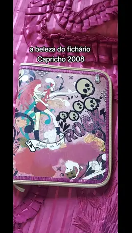 os materiais escolares eram tão detalhados #fichariocapricho #materialescolaranos2000 #emo2000s #nostalgia2008 