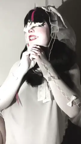 #columbina | fedya loves his momma even when shes a scary angle🥰 #columbinacosplay #columbinagenshinimpact #damselette #damselettecosplay #damselettegenshinimpact #genshin #genshincosplay #GenshinImpact #genshinimpactcosplay 