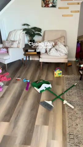 manic mom clean up fueled by midday caffeine hi 😇🤩 #closingshift #cleaning #CleanTok #cleanwithme #cleaningmotivation 