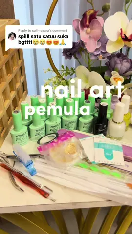 Replying to @callmezara nih aku kasi jg versinyg low budget #nailart #setnailart #nailartpemula #usahanailart #setnailart #nailartset #paketnailart #paketnailartlengkap 