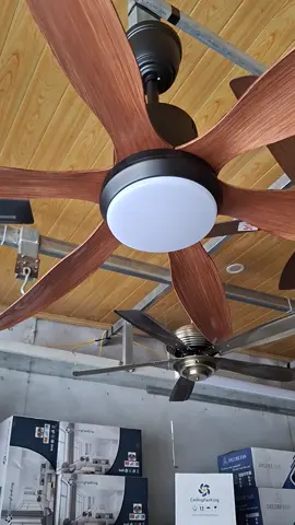 quạt 6 cánh nhựa abs động cơ lõi đồng ,6 tốc độ gió phiên bản cánh 1m47  có cả phiên bản cánh 1m67,  6t tốc độ gió có đèn 3 mầu