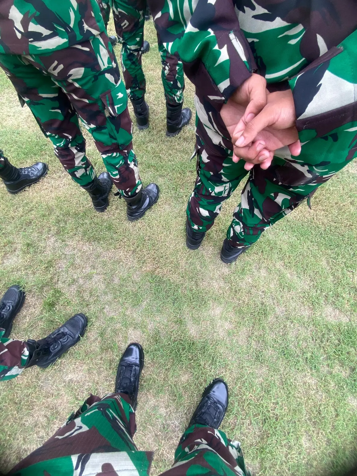 Tak kenal maka tak pinjem seratus🤪 #tni #militer #tentara #tnial #militerindonesia #fyp 
