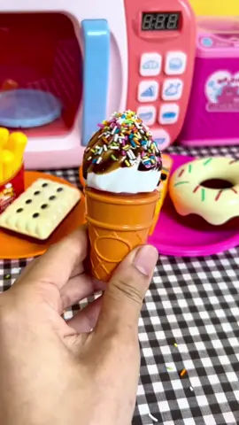 🍦초코아이스크림 만들기 놀이🍦 (Making chocolate ice cream) 💞소리를 켜고 시청해주세요💞 -Please turn on the sound ✔️본 영상은 연출된 장면입니다. -This video is the staged scene #장난감 #장난감추천 #satisfyingvideos #주방놀이#satisfying #toy #toys #toycollector #asmr #toystagram #역할놀이 #장난감리뷰 #foodtoys #toycollection #toyartistry #play #소꿉놀이 #pretendplay #chicken #immersive #kitchentoys #fyp 