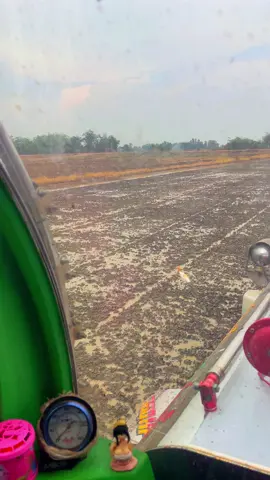 วิ่งแรงกลัวแกงหก🤣🤣 #รถตีดิน #รถปั่นนา #ขวัญชัยรถตีดิน #นครสวรรค์ #ศิษย์พ่อเสือการช่างbyช่างกิ๊ก 