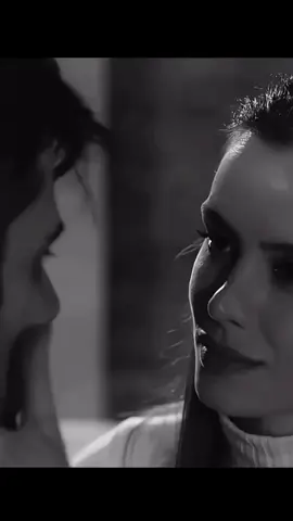 قلو عيونو مش فجأة بيتنسوا ....ضحكات عيونو ثابتين ما بينقصوا#صباح_الخير #صباح_الشتاء_الجميل_مع_فيروز #فيروز_وفنجان_قهوة #فيروز #فيروزيات #سلملي_عليه #بوسلي_عينيه#قلو_عيونو_مش_فجأه_بينتسو #share #fypシ゚viral #foryoupage #explorepage 