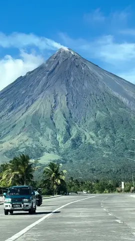 Ang ganda mo 😍  #mayonvolcano #bicol #fyp 