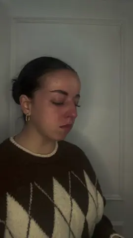 🥺🪽 #acting #ActingChallenge #actingfrench #pourtoi #pourtoii #fypシ゚viral #foryourpage #sadstory 