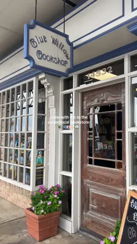 blue willow bookshop is literally the cutest little bookshop i ever did see! its in the memorial area of houston, and all the ladies there were so sweet and helpful 🥹🫐📚🫶🏼✨ #fyp #foryou #book #bookshop #bookstore #BookTok #dayinmylife #houston #girlhood #cozytok #cozycore #cozy #cozyvibes  #cozyaesthetic #slowliving #aesthetic #vibe #spring #journal 