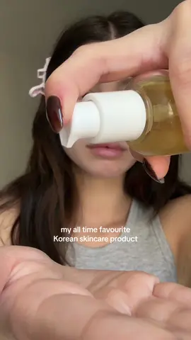 this product is my biggest obsession rn - link in bio if you want to try her out 🫶🏼 #mixsoon #mixsoonbeanessence #EOEOpartners #amazonfavourites #skincare #koreanskincare 
