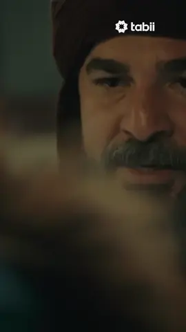 مشهد لا يُنسى من مسلسل قيامة أرطغرل حين اقتحم قائد وحدة المغول خيمة أرطغرل وحاول التعدي على ضيوفه.  هل تتذكر رقم الموسم؟  #أرطغرل #قيامة_أرطغرل #dirilişertuğrul 