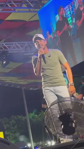 #BagaceiroRaiz 🎶💥 Iguinho & Lulinha - Ao Vivo 🚀 (Com bateria já) - Link pra baixar o show lá no meu canal no YouTube