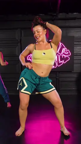 💋 heard your hips were getting kinda tight? Come loosen them thangz up with us at NaughtyGirlFitness.com  Class Name: Go Green 🌳  #workout  