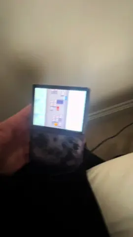 I love this pocket arcade 😍 #pocketarcade #anbernic #gaming #viral #fyp #portable #giftideas #mobilegame #pokemon #gta #anbernicrg35xx 