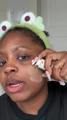Trying the darkest shade of a korean foundation @glow breathable blemish balm #makeup #beauty #BeautyTok #kbeauty #korean 