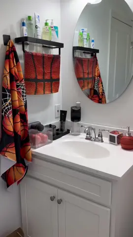 I clean and restock my teenage son's bathroom about every 3-4 days. I love to surprise him with a new theme 🥹 every teenager deserve their own bathroom and a little care  #bathroom #restock #CleanTok #cleaninghacks #bathmusthaves #fyp