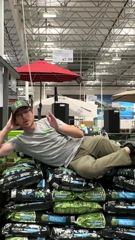 Get your lawn the nutrients it needs by picking up some Scotts MAX fertilizer exclusive to @Costco Wholesale @Scotts Lawn #scottsmax #sbmowing #costco #sponsored 