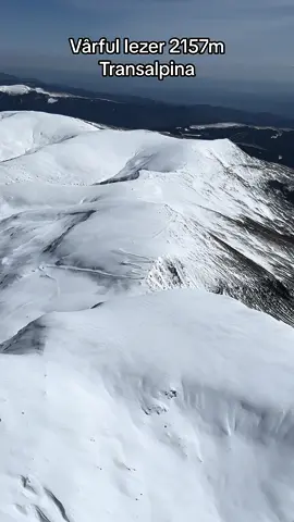 #mountain #varfuliezer #iezer #fyp #transalpina #muntii #urdele #romania #travel #snow #foryou #foryoupage #ioanaviatorul #aeroclubulromaniei 