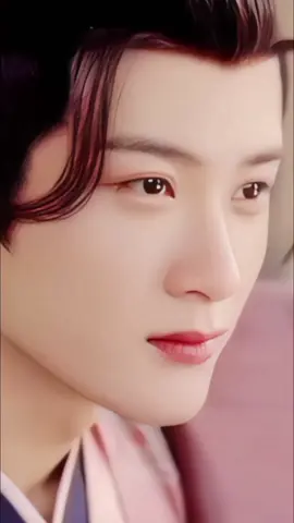 Drama Terbaik dengan Empat karakter pria,empat tujuan cinta yang sangat berbeda...drama ini juga mencerminkan ekspektasi cinta dan pilihan wanita dari berbagai usia dalam kehidupan nyata 🤗🤗  untuk Karakter pertama mereka yang mengejar ketenaran dan kekayaan serta ingin terlibat dalam rencana besar akan memilih Qian xuan !! Untuk karakter kedua dalam cinta,bagi orang yang memasuki dunia masyarakat akan memilih Tushan Jing untuk cinta murni, dan untuk Mereka yang berfikiran dewasa dan utilitarian akan memilih Fenglong !! ● Hanya Xiangliu yang hidup mandiri dari dunia,menjaga 