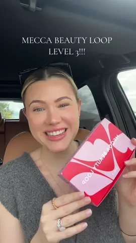 Your official reminder to go get your @MECCA COSMETICA beauty loop level 3 reward!! They go so fast 🫶🏻 #mecca #meccabeautyloop #meccabeauty #meccabeautylooplevel3 #beautyloop #beautylooplevel3 #beautyloopbonus #beautyloopunboxing #beautyloopbox #unboxing #firsttimemum #fyp #viral 