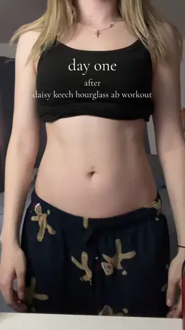 where my wide waist girlies at 🫰#fyp #fypシ゚viral #foryou #foryoupage #daisykeech #daisykeechresults 