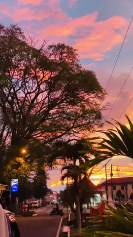 Langit sore Ruteng #ruteng #ruteng_manggarai_flores_ntt✨❤️ 