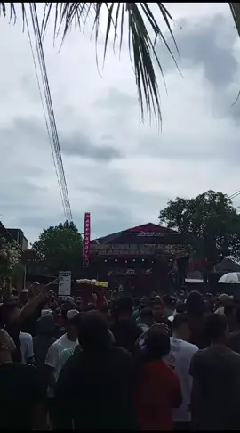 gae bahan prank mu#dangdutstory #romansa #evaaquila #infoorkespati #infoorkesjepara #orkespatijeparadansekitarnyalosdangdutan #p_info_ojing #gaebahanprnkmubolobendikirodangdutan #story #banturamein #masukberanda #fyp 