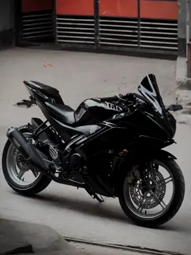 Clean baby🌑 #unfrezzmyaccount #foryou #foryoupage #viral #viralvideo #memories #sexiestv2khilgao #billionairemindset #r15v2 #billionaire #yamaha #bike #biker #bikelife #bikelover #Mighty #vedio #sexiesthair #bigbillion #r15 