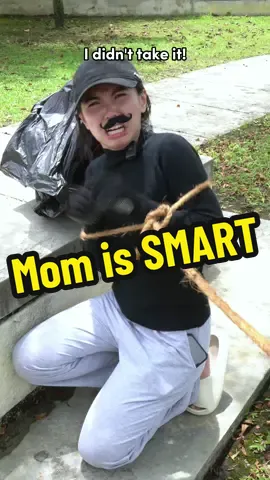 Do you think mom’s strategy is smart? #yaey #mom #smart #phone #goldbar #thief #robber 
