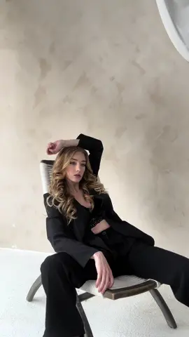 Bts🤍  #model #photoshoot #modelingphotoshoot #toronto 