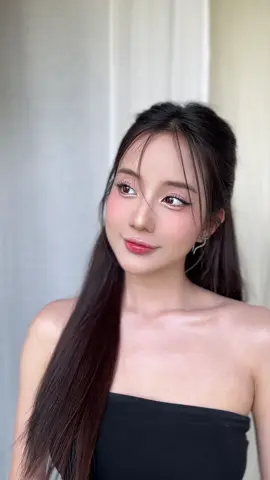 Make xinh xinh cho e bé đi chụp hình 🥰  #tienmakeup #cotienmakeup #makeup #xuhuong #tiktok #LearnOnTikTok 