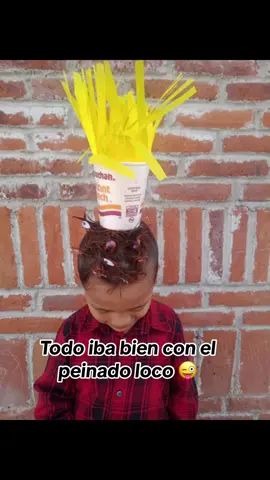 A el le gusto su nuevo cambio de look💋#humor#elmasguapo #Meme #peinadoloco 