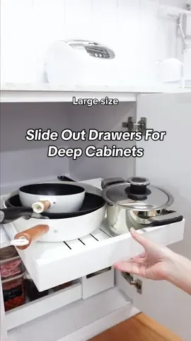 The solution to deep cabinets, just pull 😉 #kitchencabinets #organizingtips #KitchenHacks #homeideas #homeimprovement #sghomes 