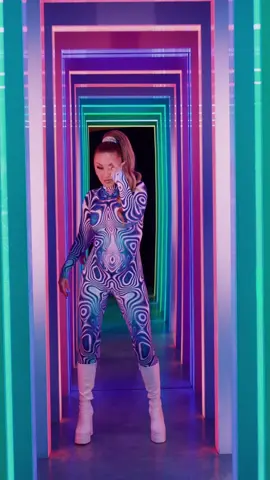 @SkolimLATINO ft. CLEO 