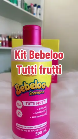 Tem um cheirinho maravilho de Tutti Frutti!Quando vc usa é pura nostalgia, sedosidade e maciez É claro que é a linha Bebeloo!#cabeloslongos #cabelosaudaveis #cabelosaudavel  A linha bebeloo foi cuidadosamente desenvolvida com o cheirinho de nostalgia que não  podia faltar na sua rotina de cuidados capilares.Imagina só resgatar memórias, voltando á fase mais divertida vida e doce.Relembrar fantasia e travessuras e ainda ficar com os cabelos super resistentes, hidratados e nutridos e muito cheirosos. E impossível aplicar essa maravilha e não ter uma sensação reconfortante e irresistível. Seu pedido contém: 1 Shampoo 500 mL 1 Condicionador 250ml 1 Máscara 250ml 1 Finalizador 130ml 