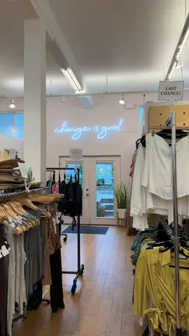 SAMPLE SALE TIME!!  Run everyone. just run. I’ll be shopping for these DEALS this weekend from 4/20 - 4/21 @ 11-6!!  I’ll specifically be there at 11:00 since I want to get all the good clothes before you do. just kidding. maybe.  #samplesale #sales #sanfrancisco #sffashionblogger #sffashion @Cary Lane 