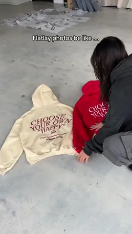 Its a process…. #streetwearstyle #fitchecks #StreetStyle #fitcheck #streetwearinspo #streetwearinspo #fashionstyle #flatlays #hoodiedetails #redhoodie #beigehoodie #trackset #StreetStyle #zipup #bts 